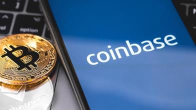 Coinbase: titolo a picco dopo causa SEC, cosa fare a Wall Street?