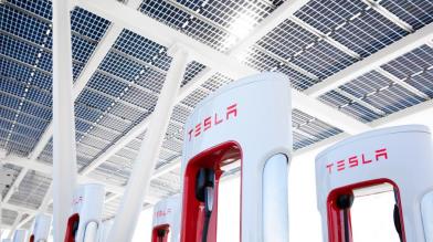 Tesla in luce: spinta dalla Cina e supporto di JPMorgan