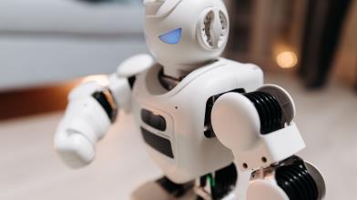 Robot industriali: l'intelligenza artificiale li rende predittivi
