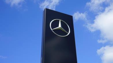 Daimler-Visa: arriva l'accordo per i pagamenti digitali in auto