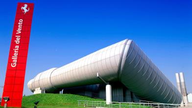 Azioni Ferrari crollano in Borsa, gli analisti abbassano il rating