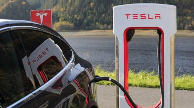 Auto elettriche: Tesla stringe accordo sul nichel per le batterie