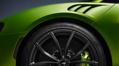 Azioni Pirelli da comprare o vendere dopo accordo con Aston Martin?