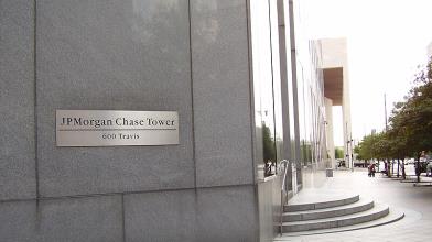 JP Morgan Chase: utili oltre le attese con investment banking e Visa