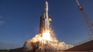 Amazon compra Globalstar, sfida Starlink e vola a Wall Street