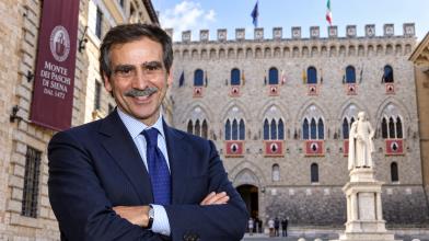 Banca MPS sfida Intesa: le offerte restano in piedi