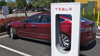 Auto elettriche: 3 ragioni per preferire le azioni Tesla