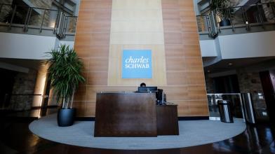 Azioni Charles Schwab: nuovi top in arrivo dopo i conti trimestrali?