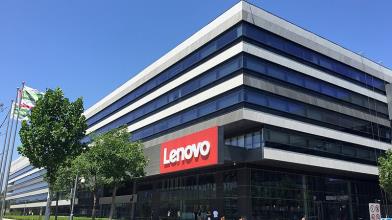 Lenovo: calano ricavi e utili trimestrali, l'azienda punta sull'AI
