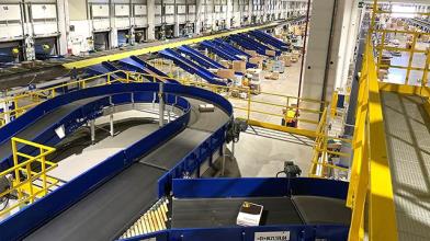 Poste si allea con Benetton nella logistica, cosa fare con le azioni?