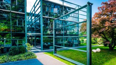 Richemont: la Cina trascina le vendite trimestrali, ma azioni crollano