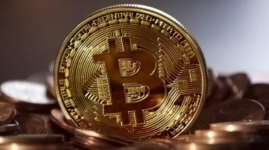 Crollo Bitcoin: 3 motivi per comprare ora dopo recente sell-off