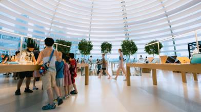Apple ai massimi storici grazie al boom di vendite di iPhone 17
