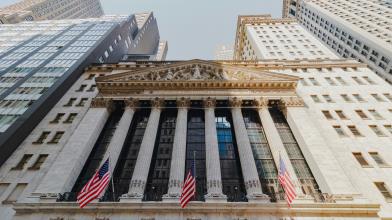 Wall Street Oggi: future misti, Tesla in forte calo dopo i conti
