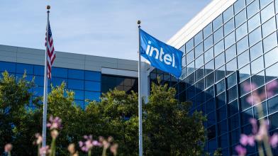 Mercato dei chip: Intel blocca Arm