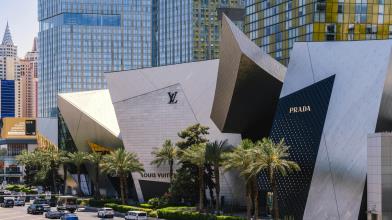 Lusso in ripresa: UBS premia EssilorLuxottica e frena Prada