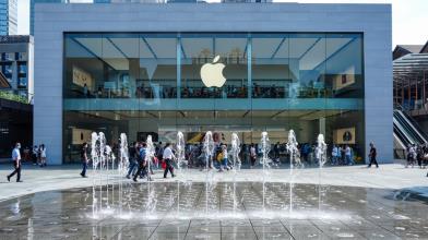 Apple: nuova trimestrale da record, le azioni volano in Borsa