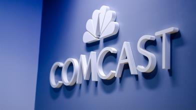 Wall Street oggi:  tech sotto pressione, Comcast vola con lo spin-off