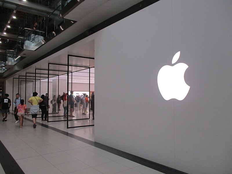 Apple lancia la sfida a Meta con Vision Pro, ecco cosa c’è da sapere