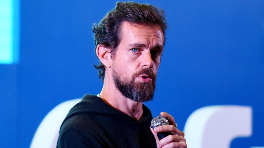 Dorsey lancia Bitchat: nuova app di messaggistica che sfida WhatsApp