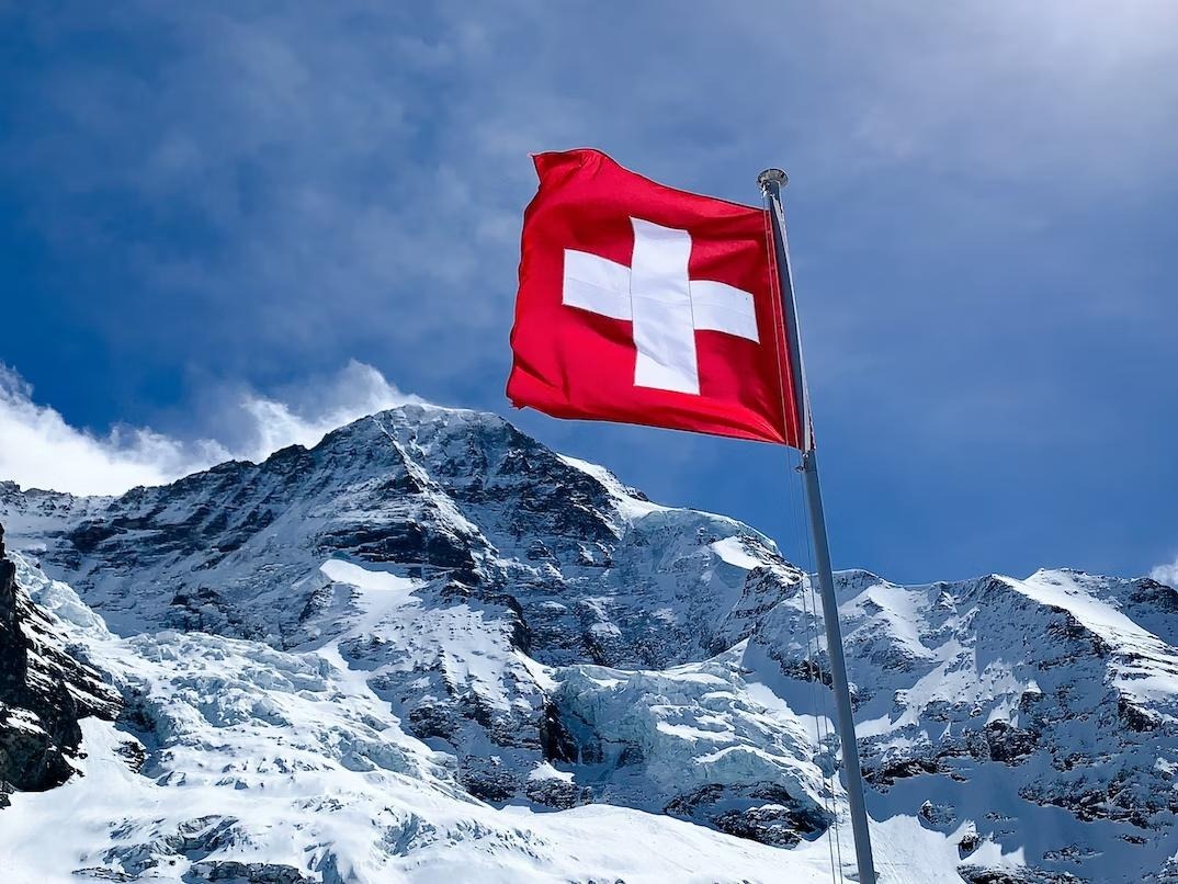 CHF/JPY: BofA suggerisce di vendere, ecco perché