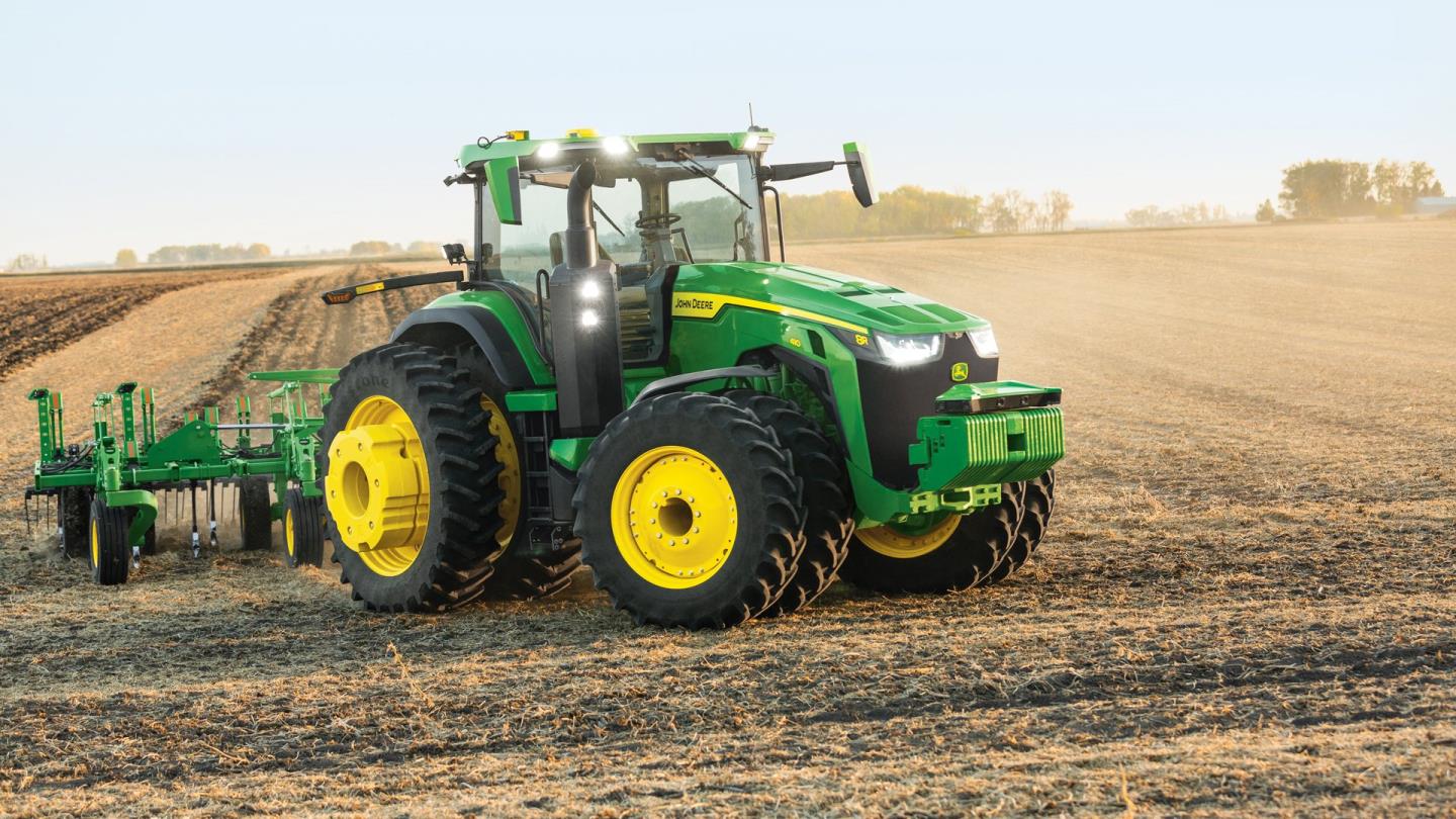 Azioni Deere: quali i prossimi target al rialzo dopo i dati del 2024?