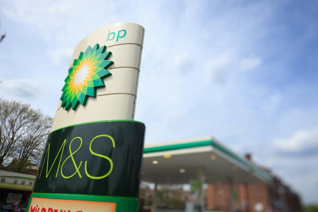 Azioni BP: Shell smentisce interesse, titolo in altalena in Borsa